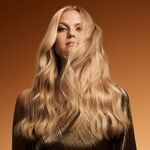 Wella Professionals Ultimate Smooth Mask 500ml Intensive Haarmaske, spendet Feuchtigkeit und wirkt gegen Frizz. Mit Squalan und Omega-9, f&uuml;r spr&ouml;des und glanzloses Haar. (Reisegr&ouml;&szlig;e)