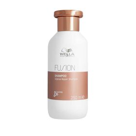 Wella Professionals Fusion Shampoo, Regeneration & Repair Shampoo, 250ml