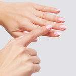 OPI Nature Strong Pflegendes und Beruhigendes Nagel&ouml;l 15 ml