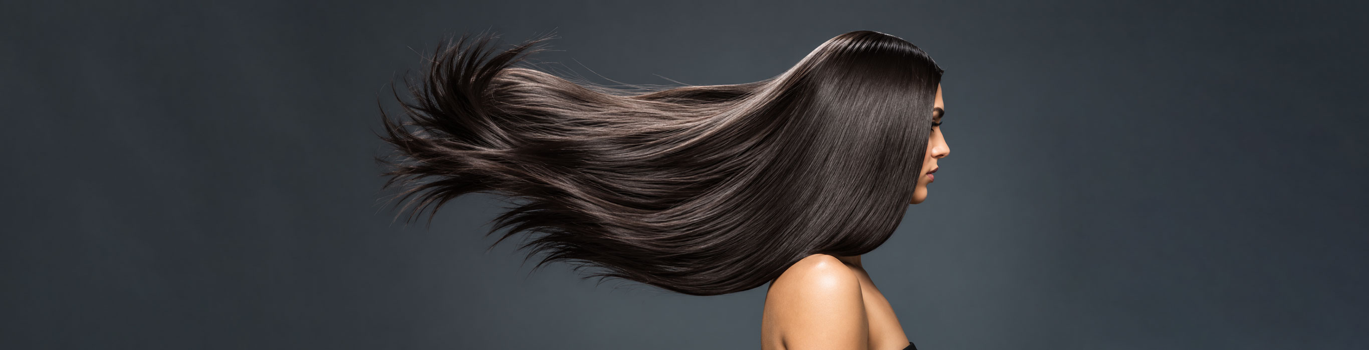 So bleibt dunkles Haar au&szlig;ergew&ouml;hnlich gl&auml;nzend und salongesund &ndash; so machen es Profis
